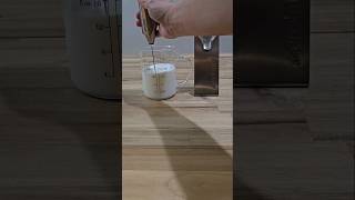 Aerolatte Handheld Milk Frother [upl. by Amre]